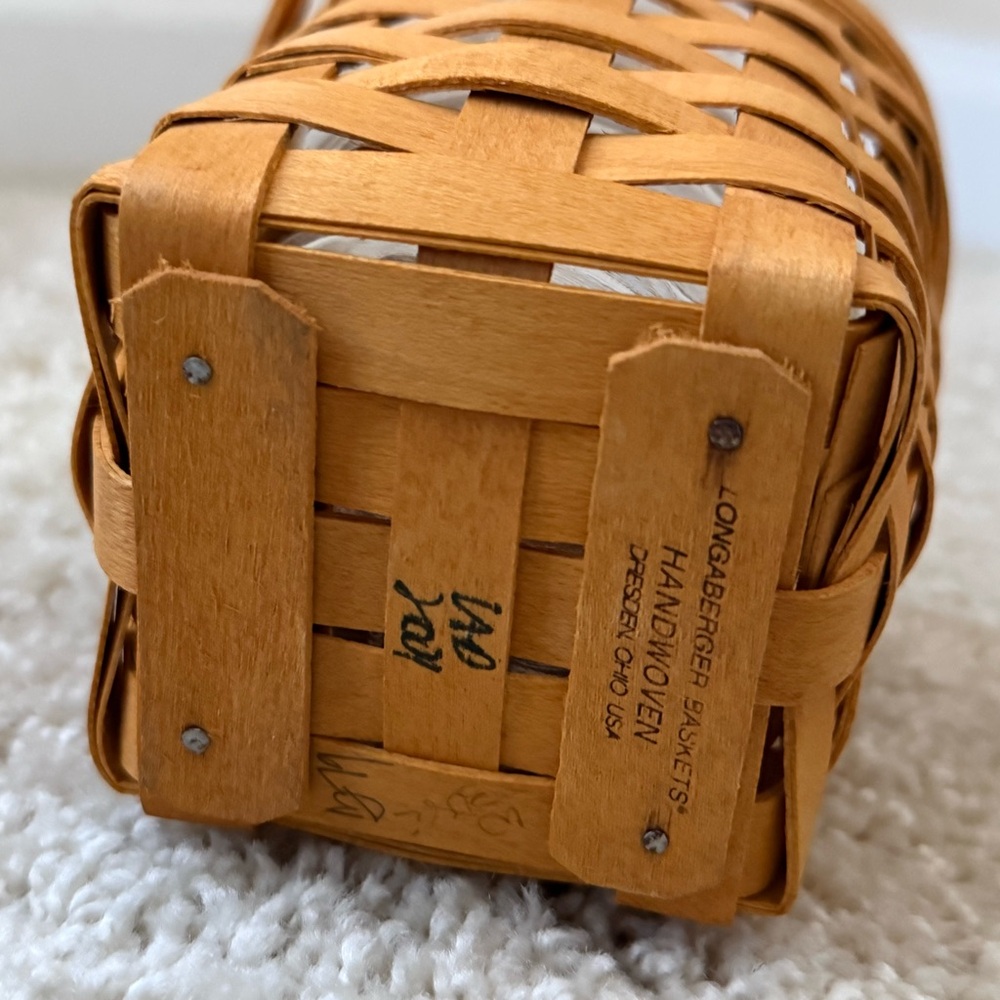 Vintage Longaberger Brown Basket - Picture 3 of 4